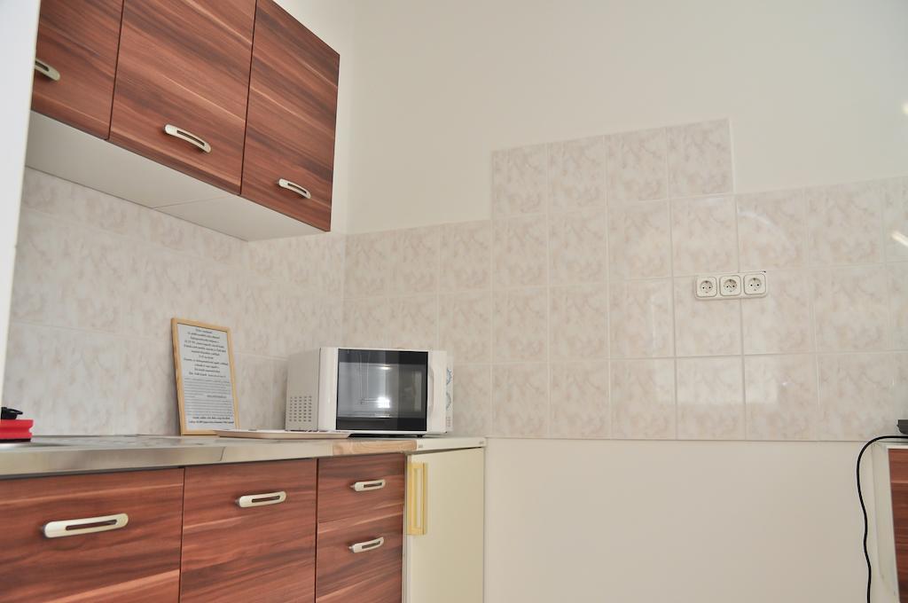 Csaladi Elmeny Apartman Es Vendeghaz Apartment Hajduszoboszlo Bagian luar foto